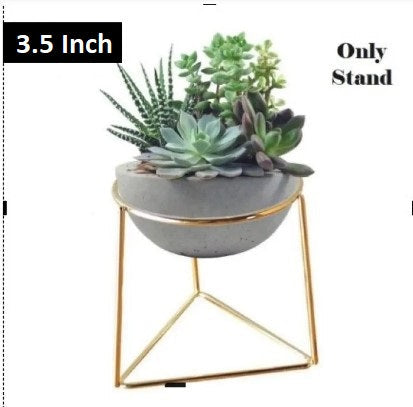 Luxury Geometric Gold Metal Triangle Plant Stand – Modern Tabletop Decorative Holder for Pots, Succulents & Home Decor (Stand Only)