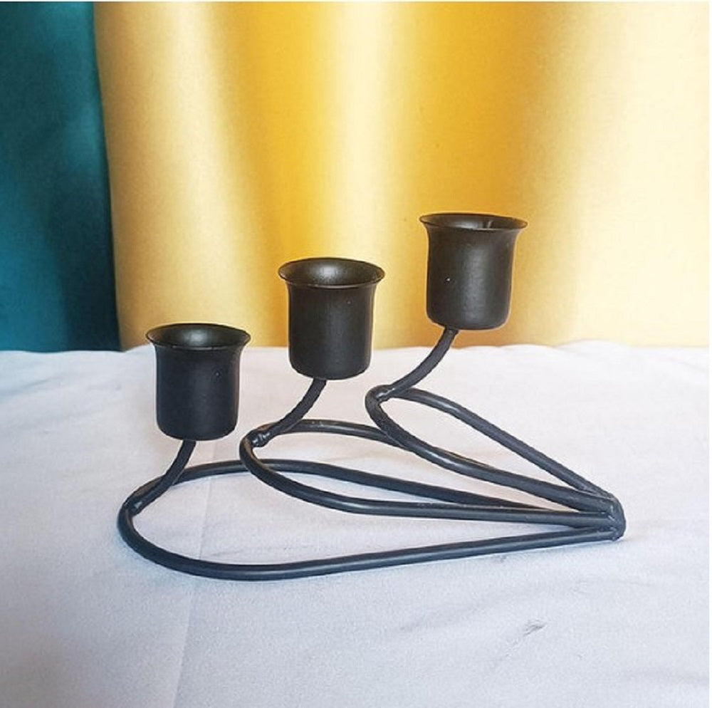 3-Arm Iron Romantic Candlestick Stand – Heart-Shaped Luxury Candle Holder for Wedding & Home Decor