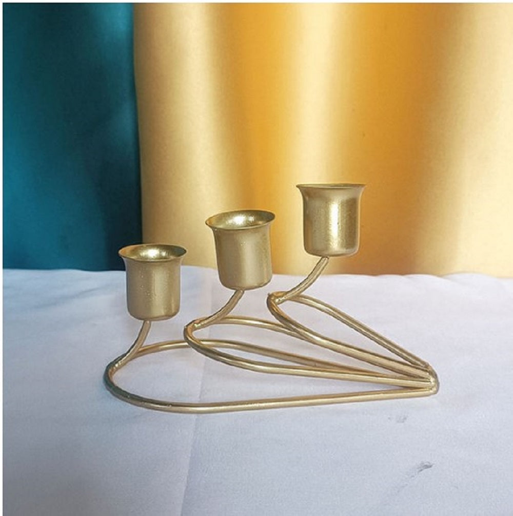 3-Arm Iron Romantic Candlestick Stand – Heart-Shaped Luxury Candle Holder for Wedding & Home Decor